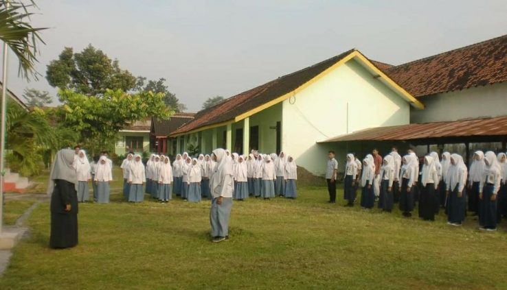 Kegiatan Apel Pagi setiap hr Senin